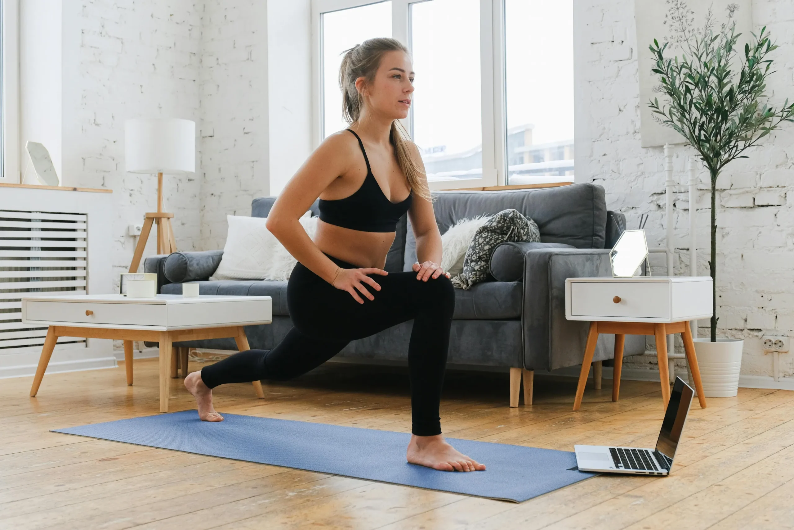 Yoga online med Kundaliniyoga Akademin